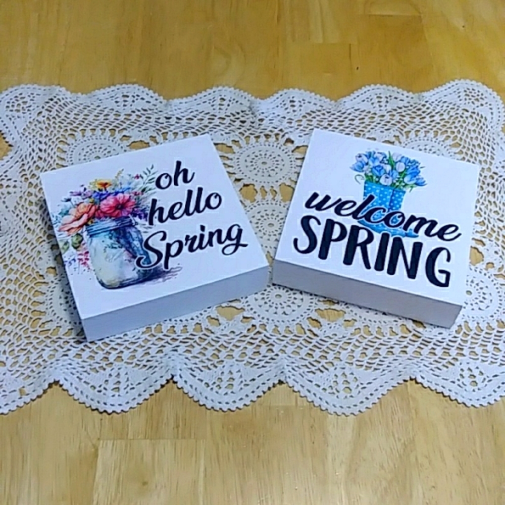 Springtime Floral free standing wood Home Decor. Lightweight, new